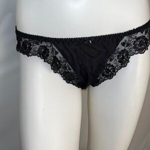 Silkscreen satin and lace black flutter panty M